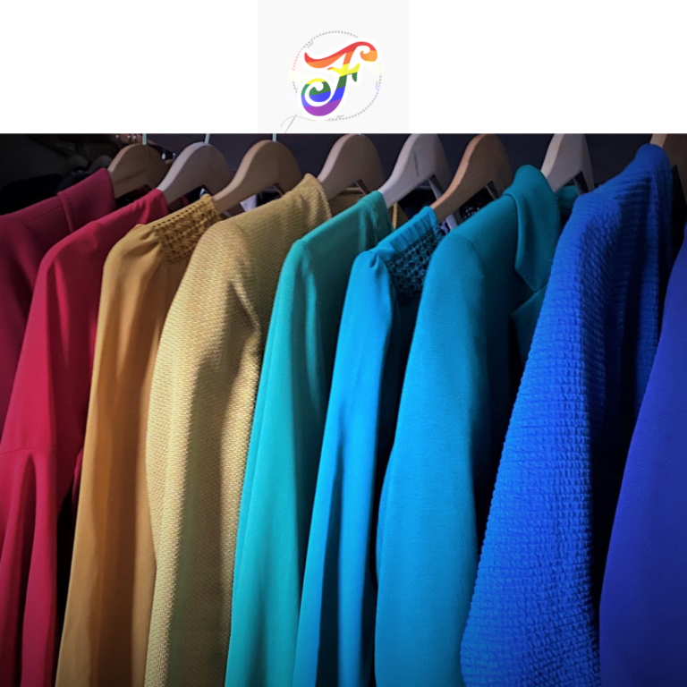 Lee más sobre el artículo Suéteres y moda LGBTQ+: Expresión de estilo y orgullo